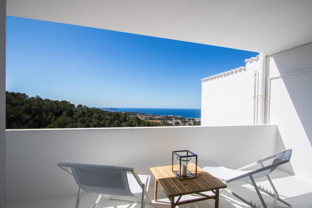 Casa Victoria Suites Sant Josep de sa Talaia Exterior photo